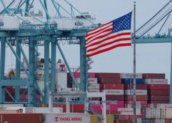 Trump officials downplay court ruling that blocked sweeping tariffs
