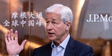 JPMorgan has had enough of grads accepting future-dated roles elsewhere—and anyone caught will now be fired