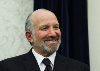 Lutnick downplays impact of tariff court ruling on US, EU talks