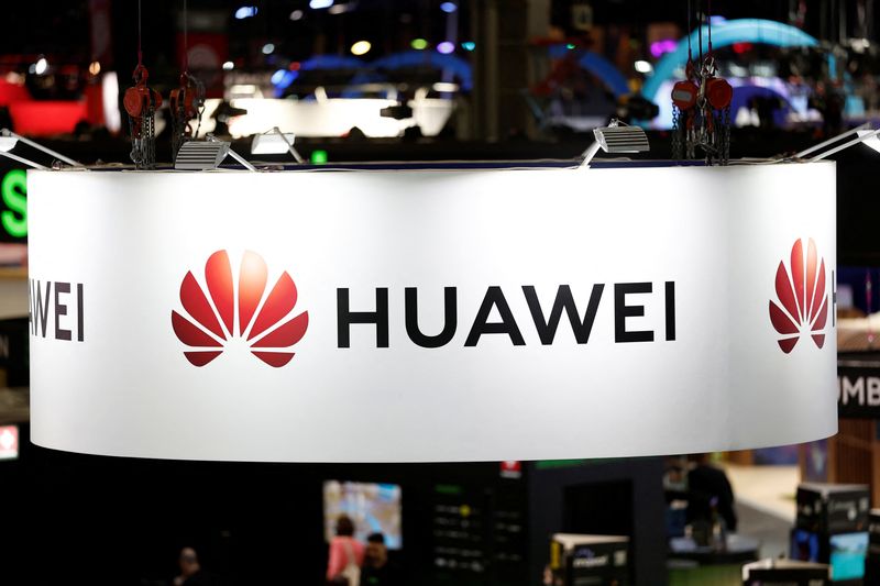 Taiwan adds China’s Huawei, SMIC to export control list
