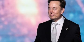 Tesla executives questioned Musk after he denied killing $25,000 EV project, sources say