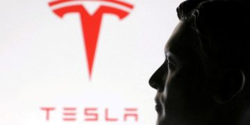 Tesla shares rise as investors cheer Musk-Trump peace call