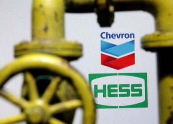 Chevron tells Hess staff to focus on safety as they await job updates