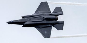 Lockheed Martin delivers 72 F-35 jets facing upgrade delays, Bloomberg News reports
