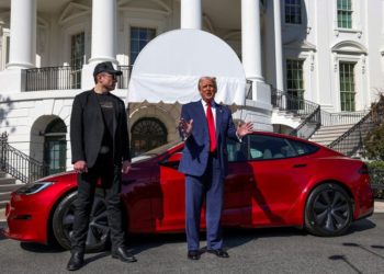 Exclusive-Tesla’s brand loyalty collapsed after Musk backed Trump, data shows