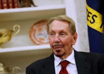 Oracle founder Larry Ellison has pledged to give away 95% of his $393B fortune—but sudden leadership changes fuel a mystery