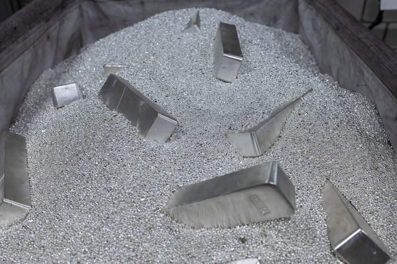 Comex silver seen heading back to London due to record spot prices