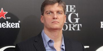 Markets are plunging worldwide after ‘Big Short’ investor Michael Burry reveals $1.1 billion bet against AI stocks